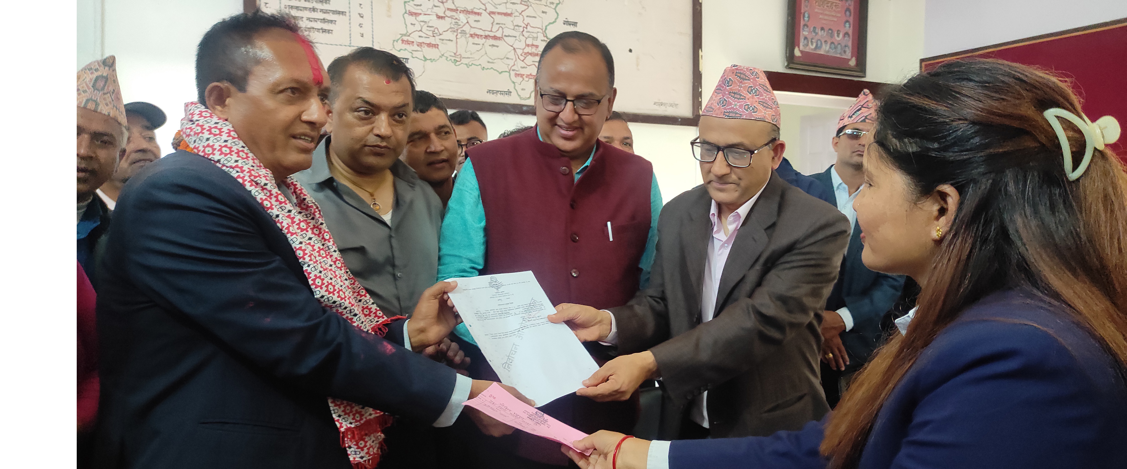 तनहुँमा ९ दलले गराए उम्मेदवारी दर्ता